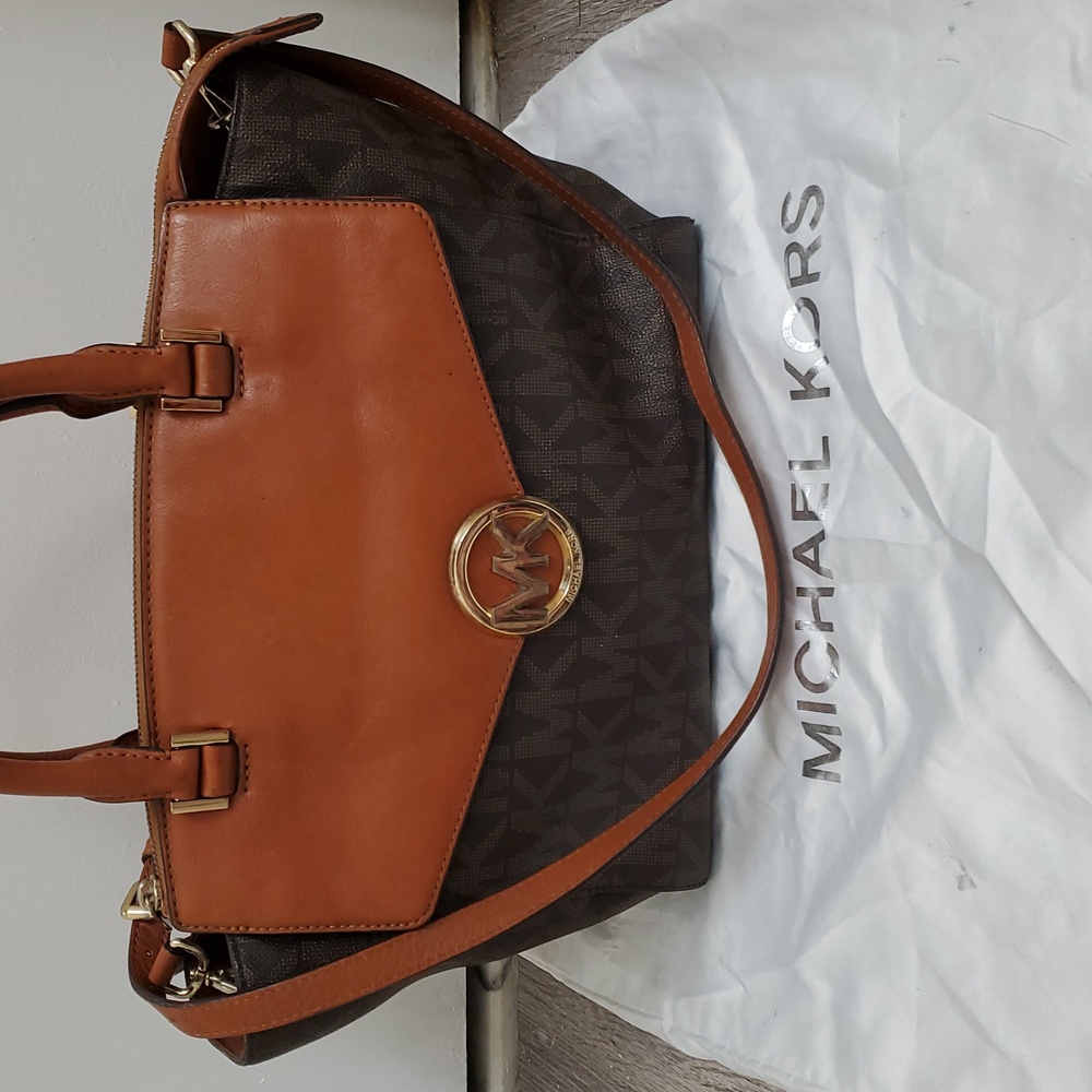 Michael Kors Two-Tone Satchel in Brown and Tan With Dust Bag - Picture 2 of 16
